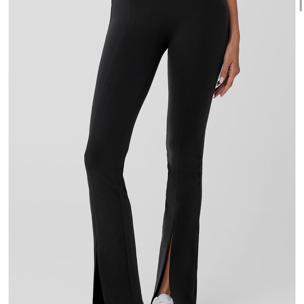 ALO Yoga Black Airbrush High Waist Flutter Legging